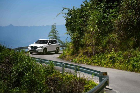 创新纯电动BMW iX3创低碳未来
