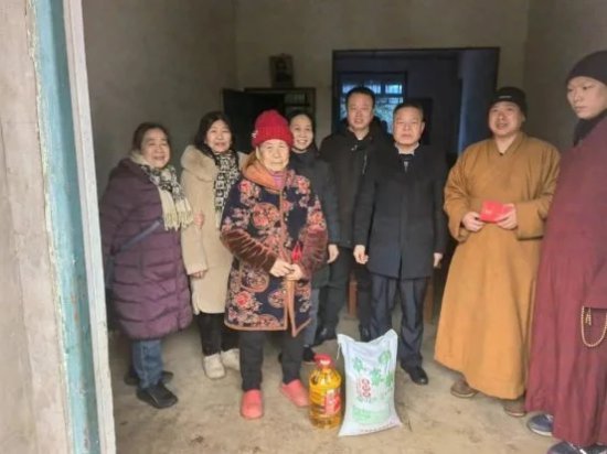 岳阳海达环保科技有限公司寒冬送温暖活动