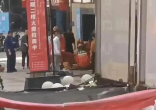 【<em>应急</em>科普】一市场电梯坠落，致3死17伤！
