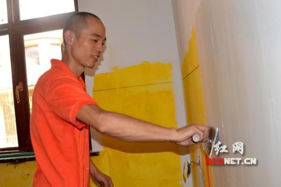 长沙油漆匠的18年“刷墙史”：享受做一个手艺人