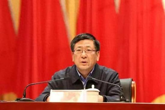 王明山当选新疆维吾尔自治区人大常委会副主任