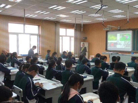 大庆市让胡路区三十六中学开展“崇研杯”语文教研活动