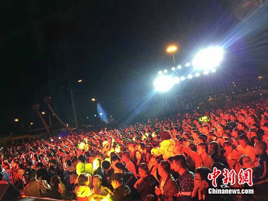北京 贝尔/核心提示：音乐节现场歌伦贝尔房车音乐发现之旅自2014年至今，...