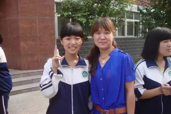 22岁河南籍女大学生被列为感动上海候选人！暴雨时她创建“救命...