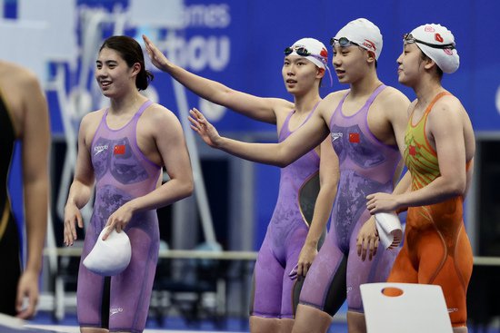 杭州亚运会｜游泳——女子4x100米自由泳接力：中国队夺冠