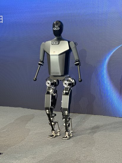揭秘北京人形机器人“天工”<em>如何学会</em>奔跑：无视力感知各种地形