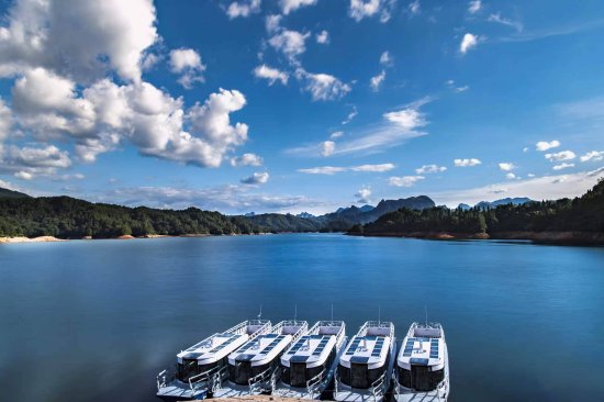 旅游 | “天下第一湖山”讲述水上丹霞故事