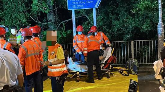 <em>香港</em>两列轻铁相撞，至少25人受伤！7月以来已发生3次撞车
