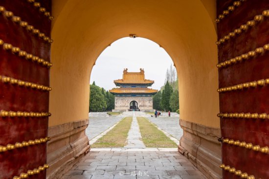 中国最大的明代皇陵，位于湖北钟祥，主人生前却从来没有<em>当</em>过...