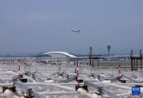 广州<em>白云</em>机场T3航站楼钢结构即将封顶