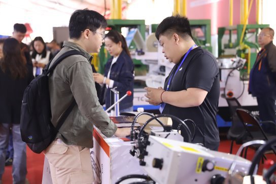 <em>第十四</em>届中国·东光国际纸箱包装机械博览会开幕