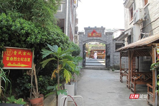 游客如织，夜里火爆，打卡郴州现存历史最长的古街