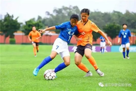 为中国U17女足锁定胜局！温江姑娘余星悦的这一球，太漂亮了！