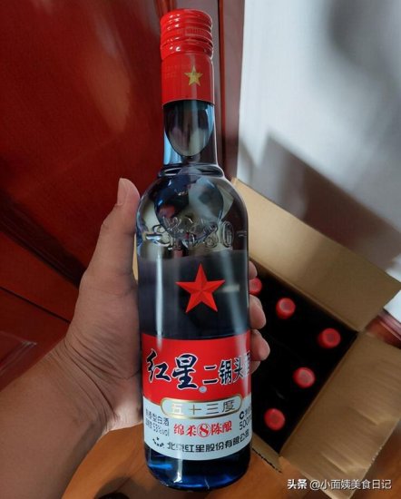 中国10大“光瓶”酒，纯粮酿造，<em>便宜又</em>好喝，可惜不少人都没喝...