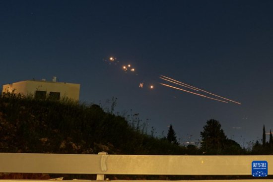 以军方称遭到来自<em>黎巴嫩的</em>火箭弹袭击