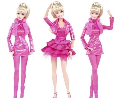 全世界每秒销售出3个的芭比娃娃最初是以黑白斑马条纹的形象出现