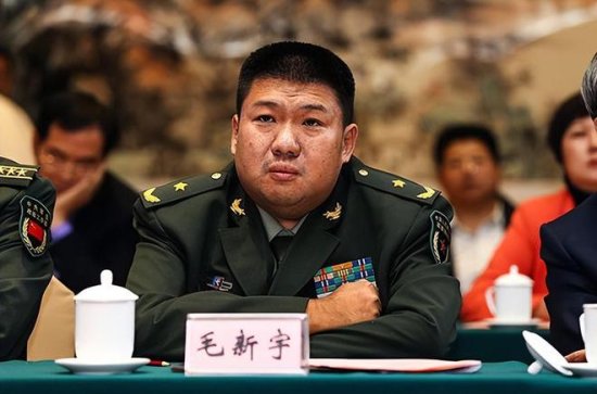毛主席孙子毛新宇：打破中国最年轻少将的记录，为人低调谦逊有...