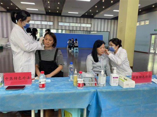 郑州市第五十八中学开展健康问诊活动