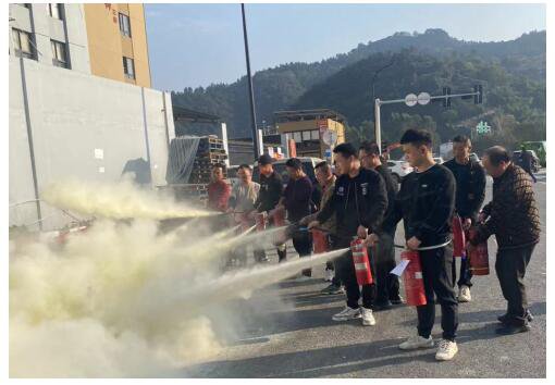 温州瓯海梧田街道开展南村工业企业消防安全宣传培训演练