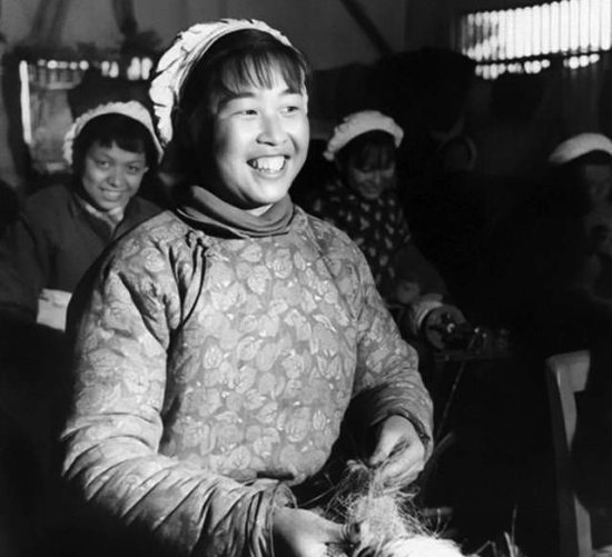 70年前，毛主席给她<em>起名</em>马毛姐，70年后，马毛姐荣获七一勋章