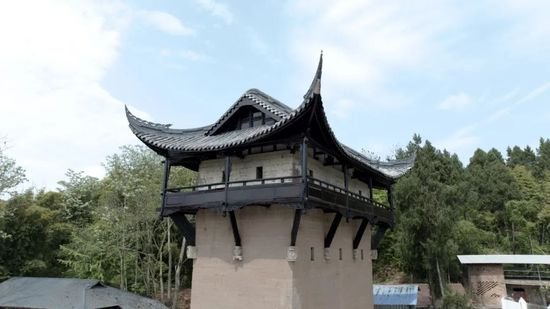 没想到，在中江竟然有一座保存如此之完整的碉楼！