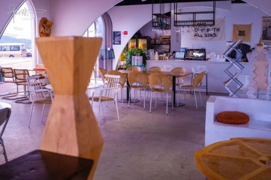 在宁海湾遇见最孤独的咖啡馆，它<em>的面积不大</em>，却“ins风”十足