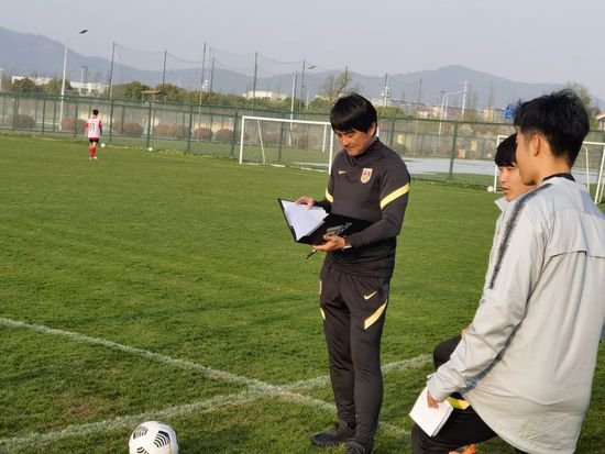 中日足球的一些差异——专访中国U15男足选拔队主教练浮嶋敏