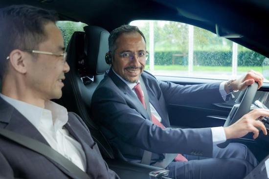 沙特工业和<em>矿产资源</em>部部长班达尔·胡莱夫到访高合汽车
