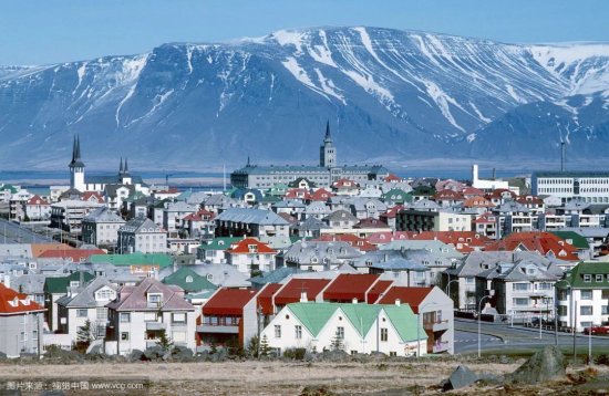 <em>国土面积</em>与<em>冰岛相当</em>，为什么韩国能拥有完整的重工业体系？