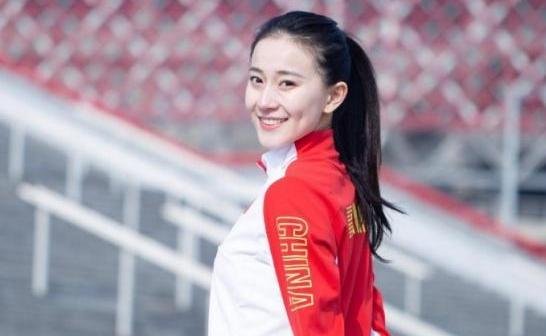 中国体操最美女神，曾因身材太好无奈退役，拒进娱乐圈如今成...