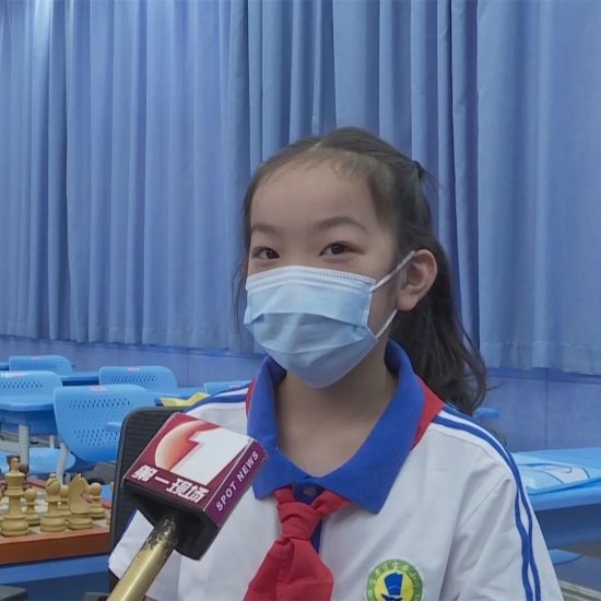 <em>厉害</em>了<em>深圳</em>娃！9岁的她捧回这项国际比赛冠军