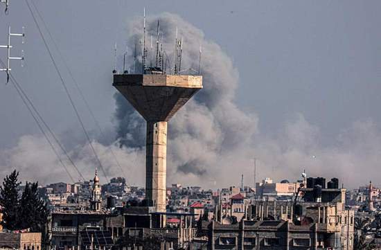 以色列国防部长称已<em>消灭</em>一半哈马斯武装人员