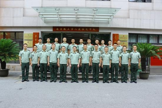 成武县 南京路/图：成武县中队与南京路上学八连模范中队结成对子共谋发展。