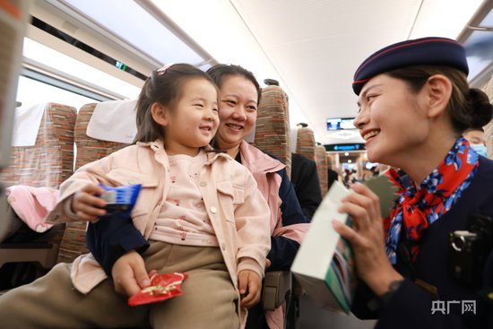 国铁集团郑州局清明假期累计发送旅客385.1万人次