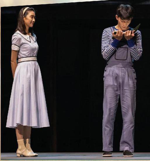 《繁花》等舞台作品为城市文化代言 上海故事成舞台主角