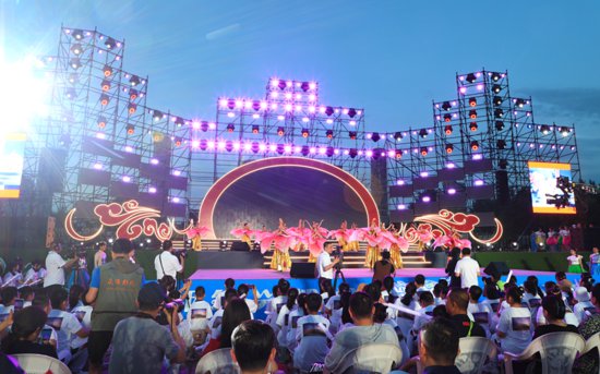 畅享夏季音乐之梦 第一届鸡西·兴凯湖音乐节开幕