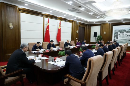 许勤主持召开黑龙江省委外事工作委员会第二次全体会议