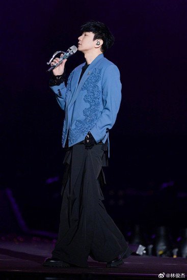 <em>林俊杰</em>JJ20巡演全新“进阶”成都连唱两晚开启24年度巡演序幕