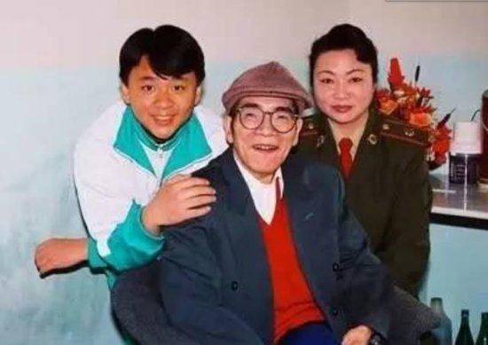 他是中国数学天才，47岁娶29岁漂亮女军医，其儿子现状<em>如何</em>？