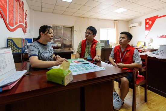 南京林业大学志愿服务团队开展垃圾分类专项活动