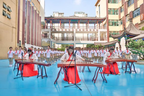 南京市鼓楼实验中学举行孔子诞辰2574周年纪念活动