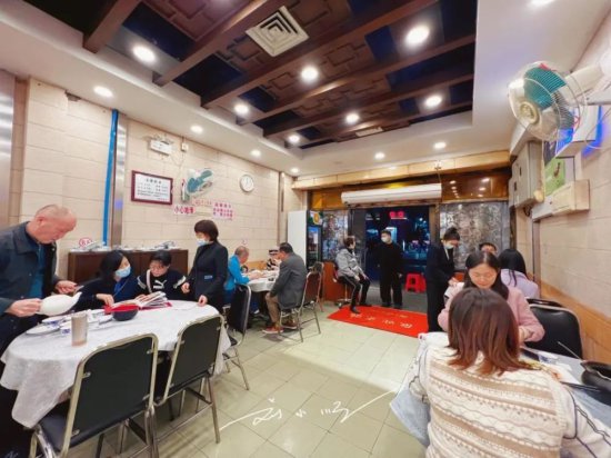广州市荔湾区的老字号餐厅，多次入选米其林，几乎每天都要排队