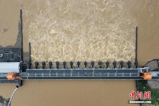 华南降水较常年偏多一倍以上，广东仍处降雨频繁期