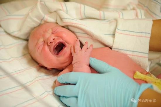 出生后被医生抱走的神秘10分钟，<em>宝宝</em>到底经历了什么？