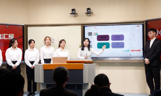 沈阳城市学院开展校级“小组学习”交流汇报活动