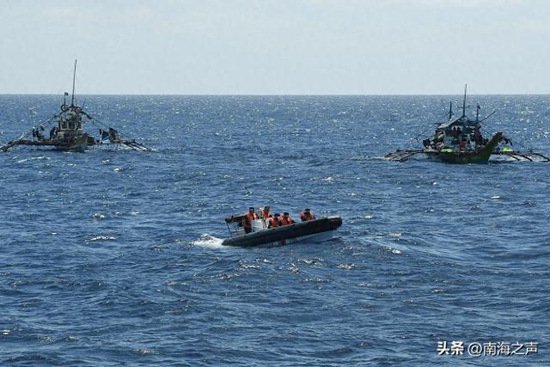 菲指责中国渔民在黄岩岛使用氰化物，外交部回应：<em>无中生有</em>！