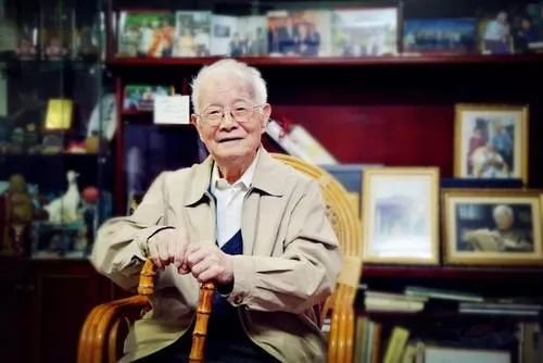 104岁中医泰斗<em>作息表</em>，这样做养<em>五脏</em>，保长寿！