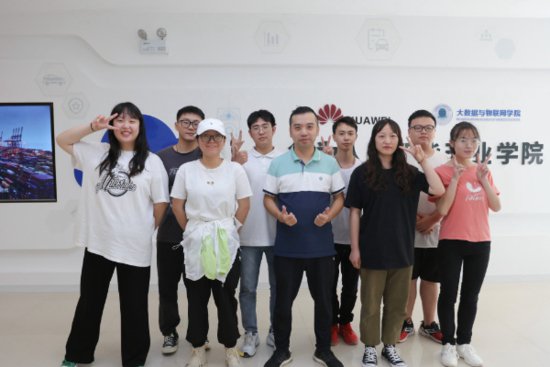 重庆工程职业技术学院教师邵亮：让学生在企业真实项目中成为...