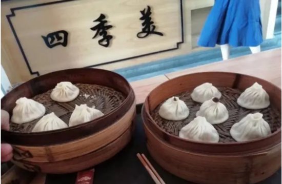 历史上的今天 | 武汉九家餐饮企业荣获“中华餐饮名店”称号