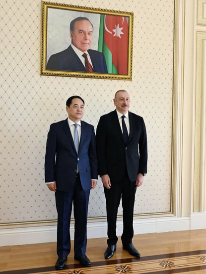 中国人民对外友好<em>协会会长</em>杨万明拜会阿塞拜疆总统阿利耶夫